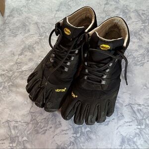 Vibram fivefingers V-Trek Insulated